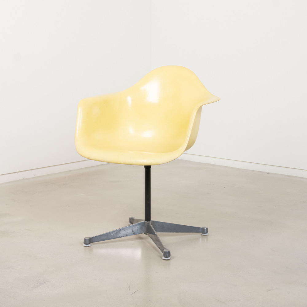 PAC Chair (Lemon Yellow)