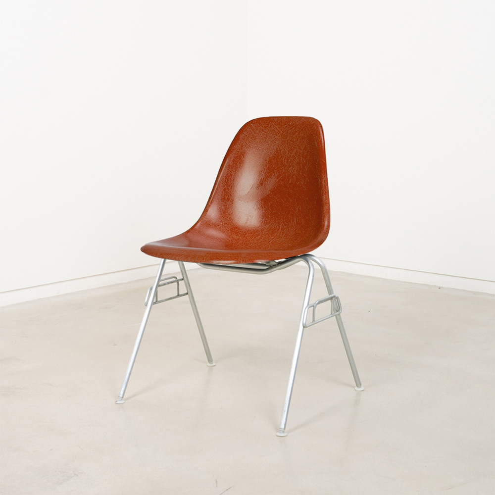 Vintage Eames Fiberglass Side Chair (Terra Cotta)