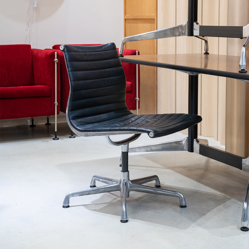 [위탁 제품] Eames Aluminum Group Chair (2008,EA330)