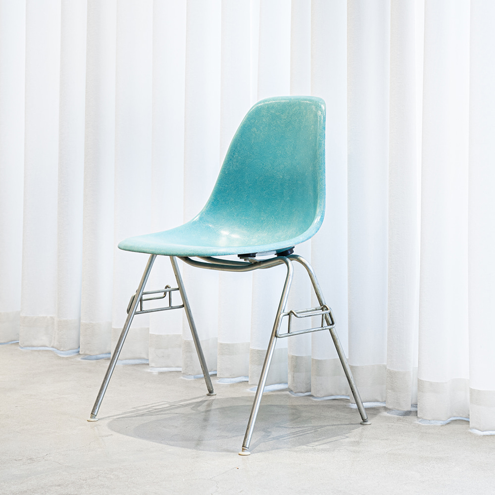 [희귀 컬러] DSS Chair (Turquoise)