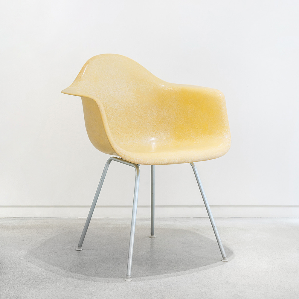 DAX Chair (Lemon Yellow)