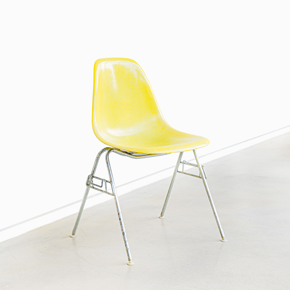 [B급제품]  DSS Chair (Lemon Yellow)