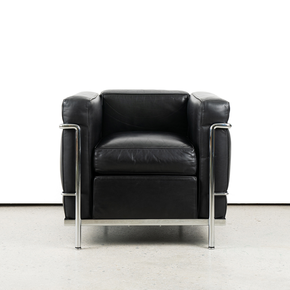 LC2 1 Seater by Le Corbusier, Pierre Jeanneret &amp; Charlotte Perriand