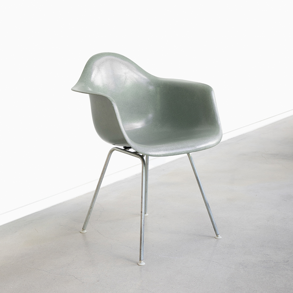 [Rare] DAX Chair (Seafoam Green)
